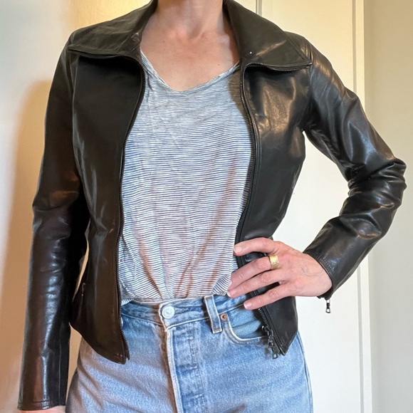 M0851 Black Fitted Leather Jacket - Picture 1 of 14